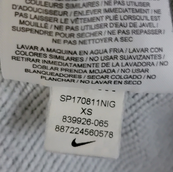 Nike versa dri fit open back gray sweatshirt size XS - Picture 8 of 8